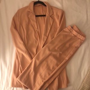 Business suit set in blush (L)